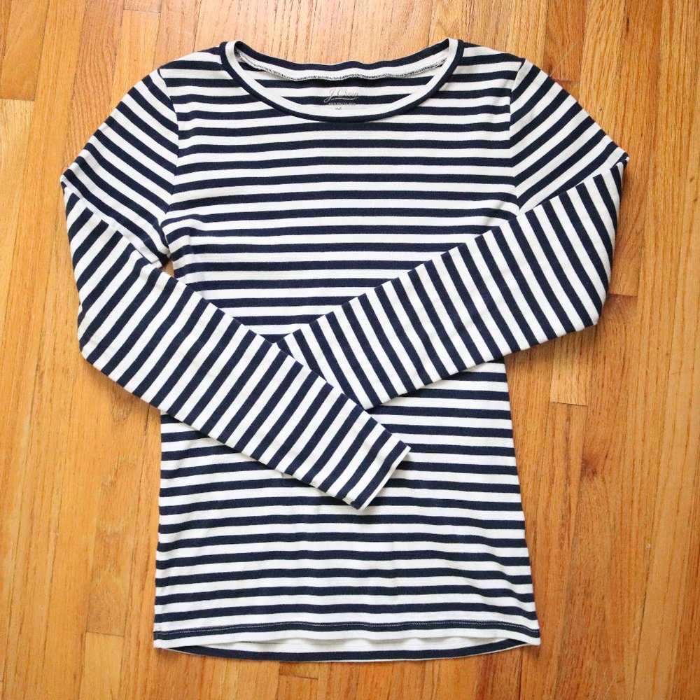 J. Crew Slim Perfect Long-Sleeve T-shirt in navy & ivory stripes Size Medium